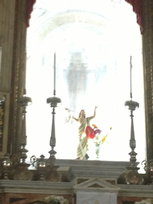 I love that , since Easter,  crucifixes in/over the main altars have all been replaced by statues like this one in Trapani's S.Antonio de Paolo. BTW, I''m quite certain that's CRYSTAL behind San Salvatore!